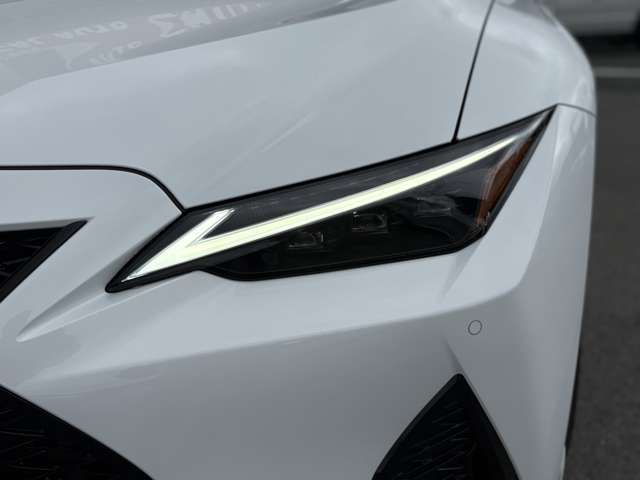 ★ドアミラー（ブラック塗装+スモークメッキ）★三眼フルLEDヘッドランプ★アッシュ+ディンプル本革ステアリング★ウルトラスエード/L　texスポーツシート★オーナメントパネルアッシュ
