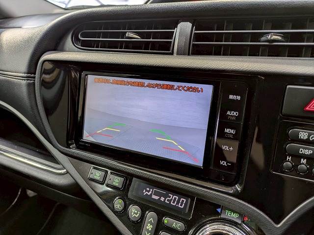 【バックモニター】を装備で駐車が苦手な方でも安心です。