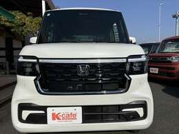 ケイカフェはオールメーカーのお車を取り揃えておりますので、1度のご来場でオールメーカーのお車を実際に見て比べていただくことが出来ます。試乗車も多数ご用意しておりますので、楽しく乗り比べしましょう！