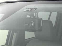 【　ドライブレコーダー　】運転中の記録を残します。事故などを起こした起こされた時の証拠を残します。