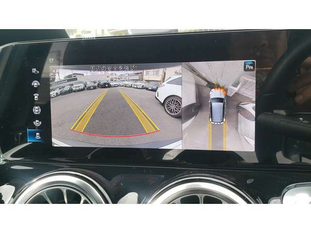【360度カメラシステム】リバースと連動し、車両後方の映像をディスプレィに表示歪みの少ないカメラにより鮮明な画像で後退の運転操作をサポートします。