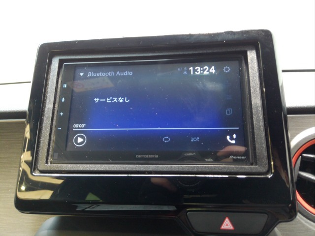 カロッツェリア製ディスプレイオーディオ搭載です。Bluetooth接続付きです。社外品のため保障対象外となります。