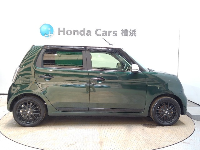 全長339cm、幅147cm、高さ154cmのお車になります。