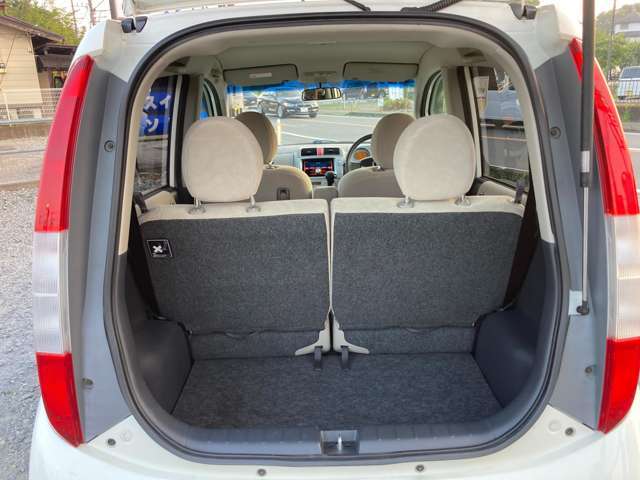 車検板金修理もおこなっています。軽自動車の場合修理個所がない車検は法定費用込の￥52000-にてやらせて頂いてます。修理板金などもお気軽にご相談下さい。お安く出せるように頑張らせて頂きます！