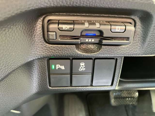 ☆仕入担当者、商品管理センター、販売担当者らの3重の厳しいチェックをクリアした高品質車を展示しております。ご遠方のお客様も安心してご検討頂けます☆