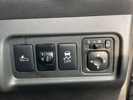 【三菱e-Assist】走行中に前方の車両等を認識し、衝突しそうな時は警報とブレーキで衝突回避と被害軽減をアシスト。より安全にドライブをお楽しみいただけます。