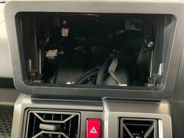 当店はメーカー直営のダイハツ正規ディーラーです。厳選された中古車をきっちりと整備してお納めいたしますので、安心のカーライフをご堪能いただけます☆