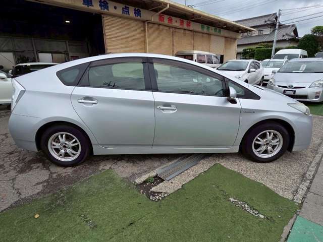 安心の第三者機関の車両品質書付！専門の第三者機関に査定を依頼！修復歴の有無や走行距離チェック等もしっかり判別致します！基本的に当社では修復歴のある車両は取り扱い致しませんので御安心下さいませ。