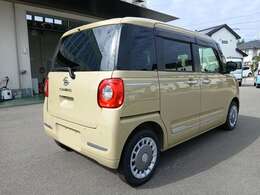 営業時間は9：00～18：00です。（日・祝定休）