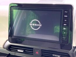 【メーカー純正9インチナビ】インテリアに溶け込むスタイリッシュな「専用設計」メーカーナビを装備♪視認性や操作性など基本性能にも優れ、より上質なカーライフをお楽しみいただけます。