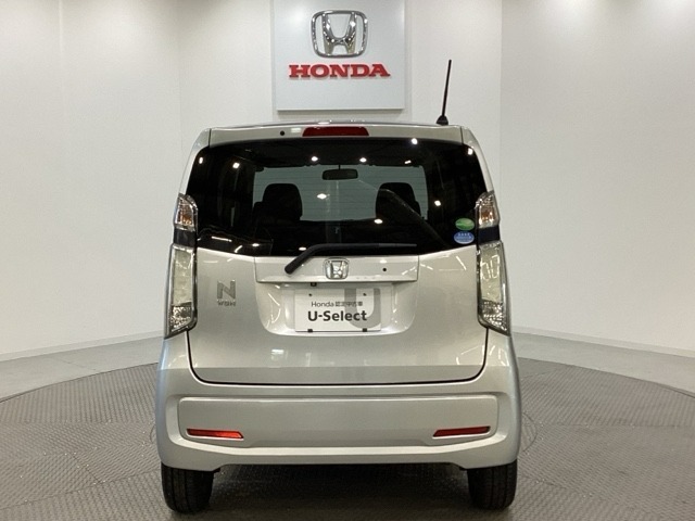 【Honda認定中古車 U-Select】　は3つの安心をお約束します。　1　Hondaのプロが整備した安心。 2　第三者機関がチェックした安心。　3　購入後もHondaが保証する安心。