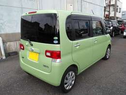 右後ろからの画像です