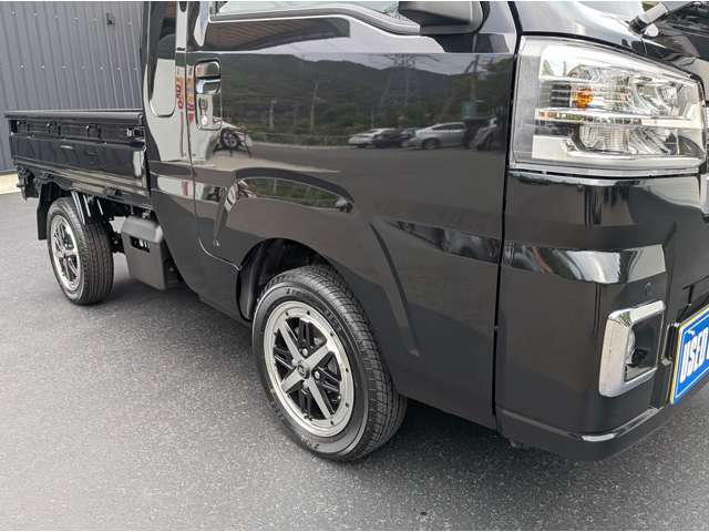 ★　高価な、純正LEDヘッドライト＆LEDフォグ付いています！　※ルームLEDです！　★　全国納車可能です！　★　ご遠方のお客様の場合、輸送は専門業者に依頼します！