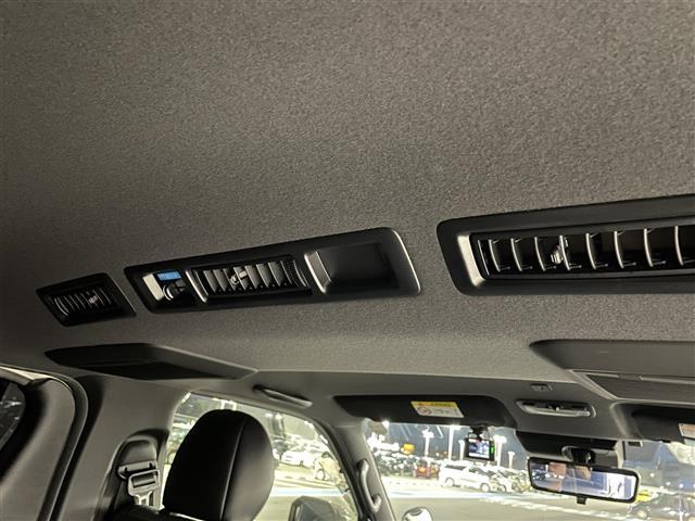 気になる車はすぐにお問い合わせください！画面右側の0066から始まる無料ダイヤルからお問い合わせ下さい！専門スタッフがお車のご質問にお答えいたします！
