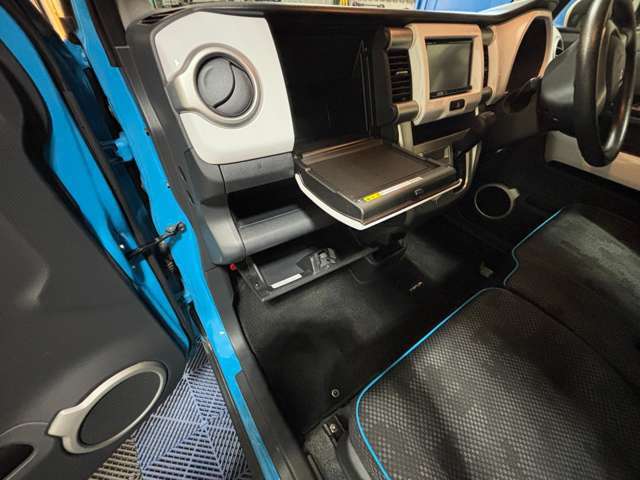フリーダイアル電話料金無料。こちらにお電話ください。TEL　0078-6002-848361