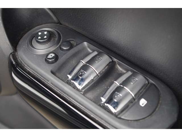 ぜひ厳選したドイツプレミアムブランドのお車を、見て・触って・比べてください！