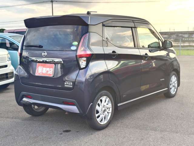 豊富な在庫車数でお客様のカーライフにピッタリの1台をご提案いたします！軽自動車専門店なので軽自動車販売に強く、豊富な各メーカー車を展示してお客様のご要望に適った1台をご提供いたします！