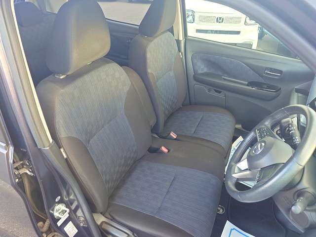 運転席側のお写真です。