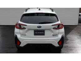 【RAB】4つのセンサー　　で後退時の衝突回避をサポートします