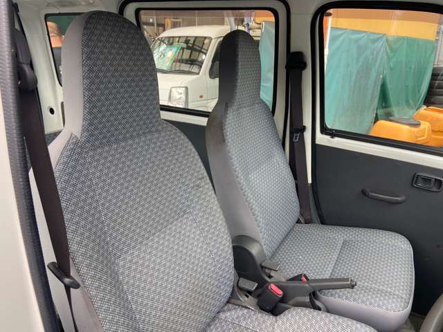 リーズナブルな車輌を豊富に取り揃えております。ぜひ一度ご来店下さい。お待ちしております。