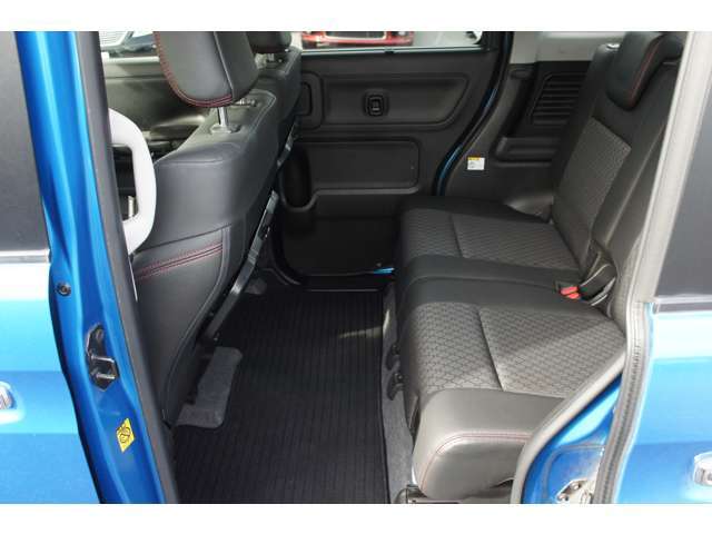 RIVOLUZIONEの車両に興味を持ってご覧いただきありがとうございます(^^)車の品質をしっかり仕上げていますのでそのクオリティを是非お店まで来てみてください。