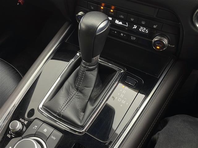 【シフトレバー】『シフトレバー』の画像になります。写真の内容に関してご不明点、ご質問等がございましたらお気軽にガリバー店舗までお問い合わせください。