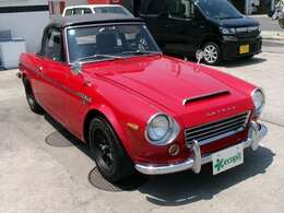 ガソリンスタンド2店舗運営。会議室、リラックスルーム、シャワールームなど働きやすい環境作りを目指してこれからも「お客様を幸せにする」の経営理念のもと、スタッフ全員で「おもてなし日本一」を目指します！