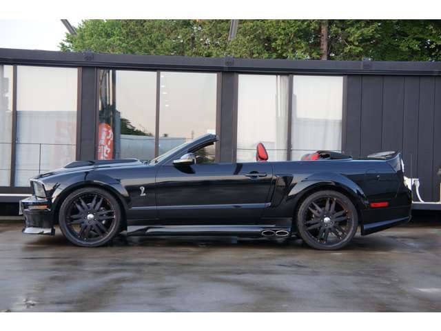 フォード マスタングコンバーチブル V6 プレミアム 2012年 不明
