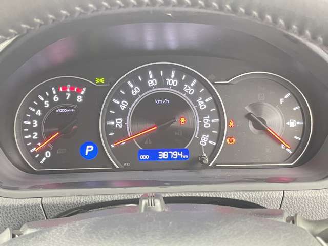 【スピードメーター】メーターがシンプルで見やすく運転しやすいですね！