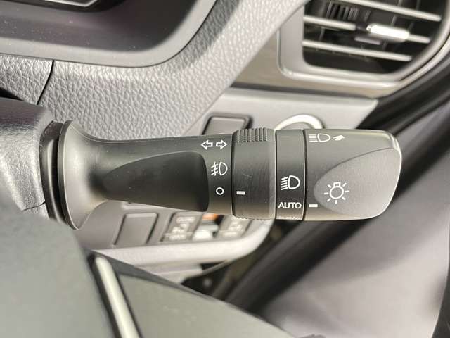 【運転席操作部】快適なドライブを楽しむための機能が装備されています！運転席から触れるので、使いやすいです！除菌プランいれていただくと、さらに清潔で安心していただけます！