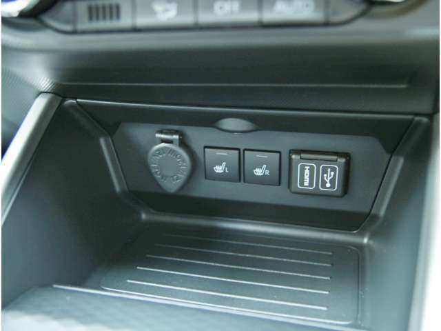 筑後エリアで車を買うなら相浦自動車！約150台展示をしている中から見て選べます。ドライブレコーダー、ガラスコーティング、保証、オイル交換、タイヤ交換、愛車買取、など多くのコンテンツを取り扱っています