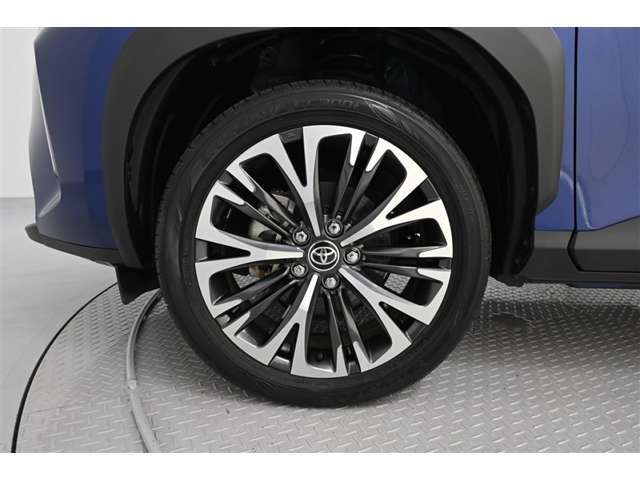 純正アルミホイールです。