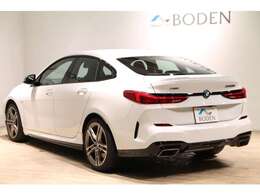 F44型のM235i xDrive グランクーペが入庫いたしました。