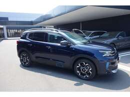 弊社ポリシーとして、全中古車、お忙しく実車確認できないお客様のために実車確認頂かなくとも安心して購入頂けるクオリティを目指して仕上げております。全国のディーラーで保証が受けられます！