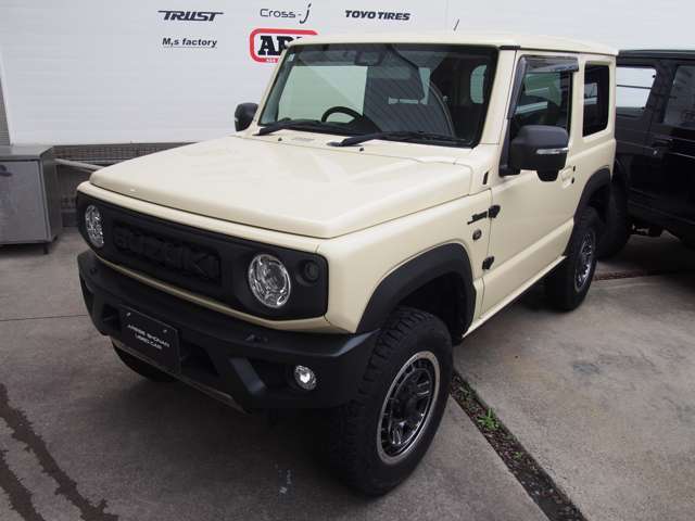 XCのマニュアル車を異なるメーカーのパーツでフルカスタムしております