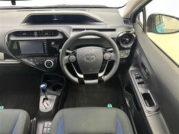 インパネ周りの画像です。店舗にて現車の確認もいただけますので、お電話で在庫のご確認の上是非ご来店くださいませ！！！ワクワクするクルマ選びをご提案します！