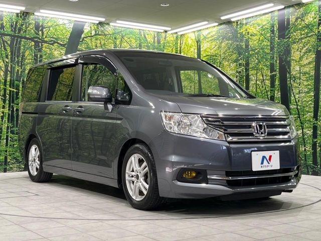 大好評のボディコーティング「弾スプラッシュコート」もご納車までに施工可能。通常のガラスコートと異なる、耐久年数6年の無機質ガラスコーティングが、ボディをキレイな状態に保ってくれます。