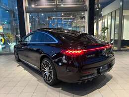 高電圧バッテリーに関しては、新車登録日より10年間または走行距離250，000kmのいずれか先に達するまで特別保証が適用されます。