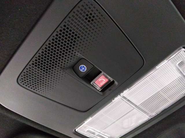 ホンダコネクトも装備しております。いざという時にスイッチ一つで助けに駆けつけてくれるんです。詳しくはスタッフまで