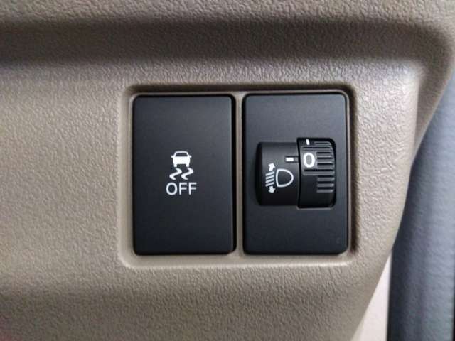 VSA（横滑り防止機構）付き！より快適な走行をコンピューターがフォローしてくれます！ヒヤッとが軽減されるのでお任せ下さい。