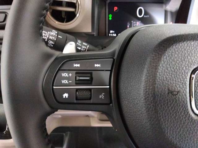 ホンダセンシング付きです！様々な安全装備と運転支援装置があなたを危険から守り運転の負担も軽減してくれます！操作は簡単ですので心配はしないで下さい。