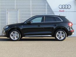 全車両に標準装備の純正アルミホイールは、純正ならではのバランスの良いデザインと、走行安定性をお楽しみ頂けます。