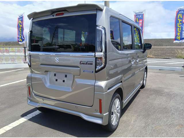 新車も中古車もお任せください！明るいスタッフと共に楽しいカーライフを始めませんか？☆