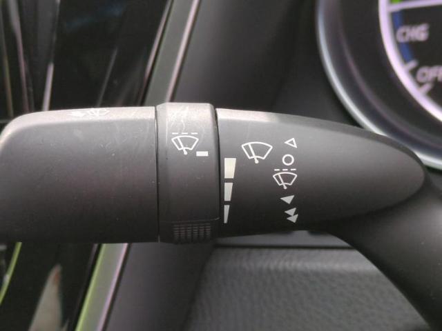 国産車から輸入車まで多様なお客様のニーズのお応えできるように、全国規模で豊富な在庫展開！車のことならWECARSへ！