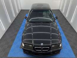 小柄なボディにハイパワーエンジンのBMWはもう出て来ないでしょう