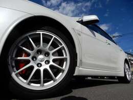 純正ブレンボキャリパーでよく止まります！