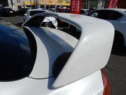 純正の大型Rスポイラーを装着！
