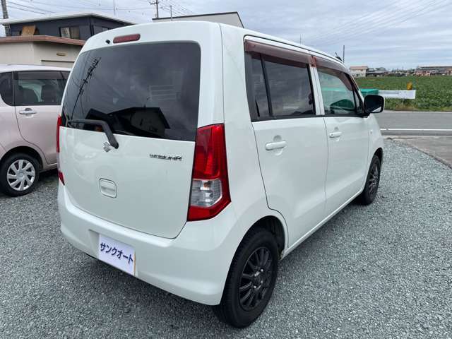 低価格車！希望に応えるように努力します。昭和62年創業の実績！低価格だけではなく、「安心」「信頼」「納得」をモットーにお客様に満足して乗っていただけるように心掛けています。