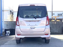 軽自動車から大型車まであらゆる車の整備が自社工場で出来ます。車検・点検・整備などアフターフォローもお任せ下さい。