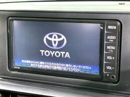 【純正ナビ】人気の純正ナビを装備しております。ナビの使いやすさはもちろん、オーディオ機能も充実！キャンプや旅行はもちろん、通勤や買い物など普段のドライブも楽しくなるはず♪